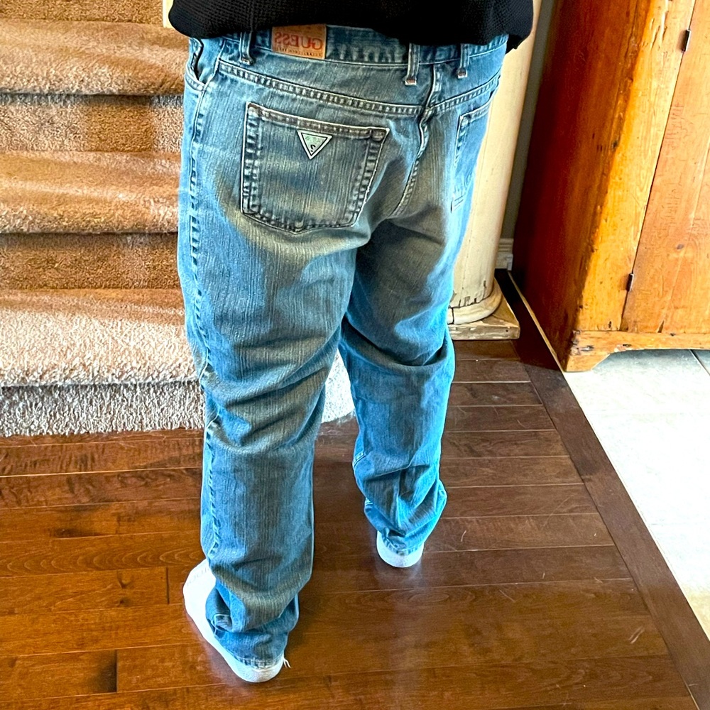 GORGEOUS PAIR OF NICE VINTAGE GUESS JEANS “050” “CLASSIC FIT” SIZE 34 EXCELLENT!